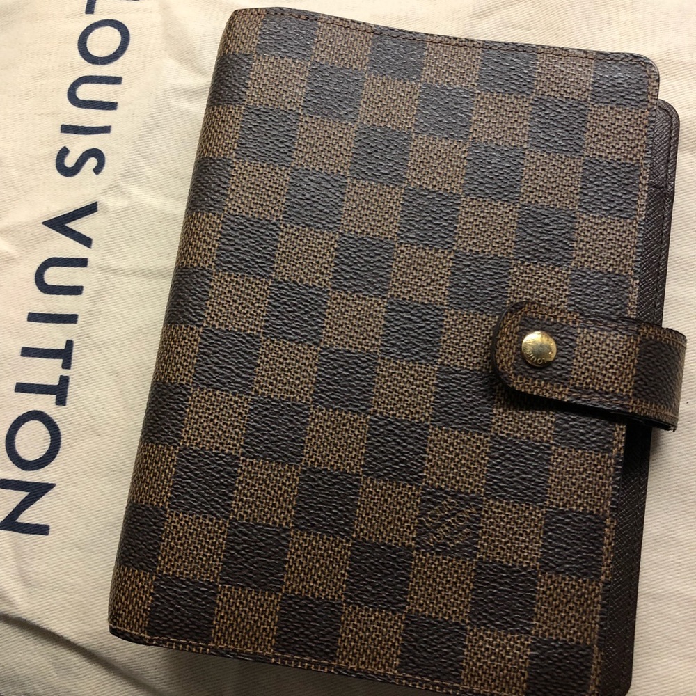 Louis Vuitton medium agenda damier